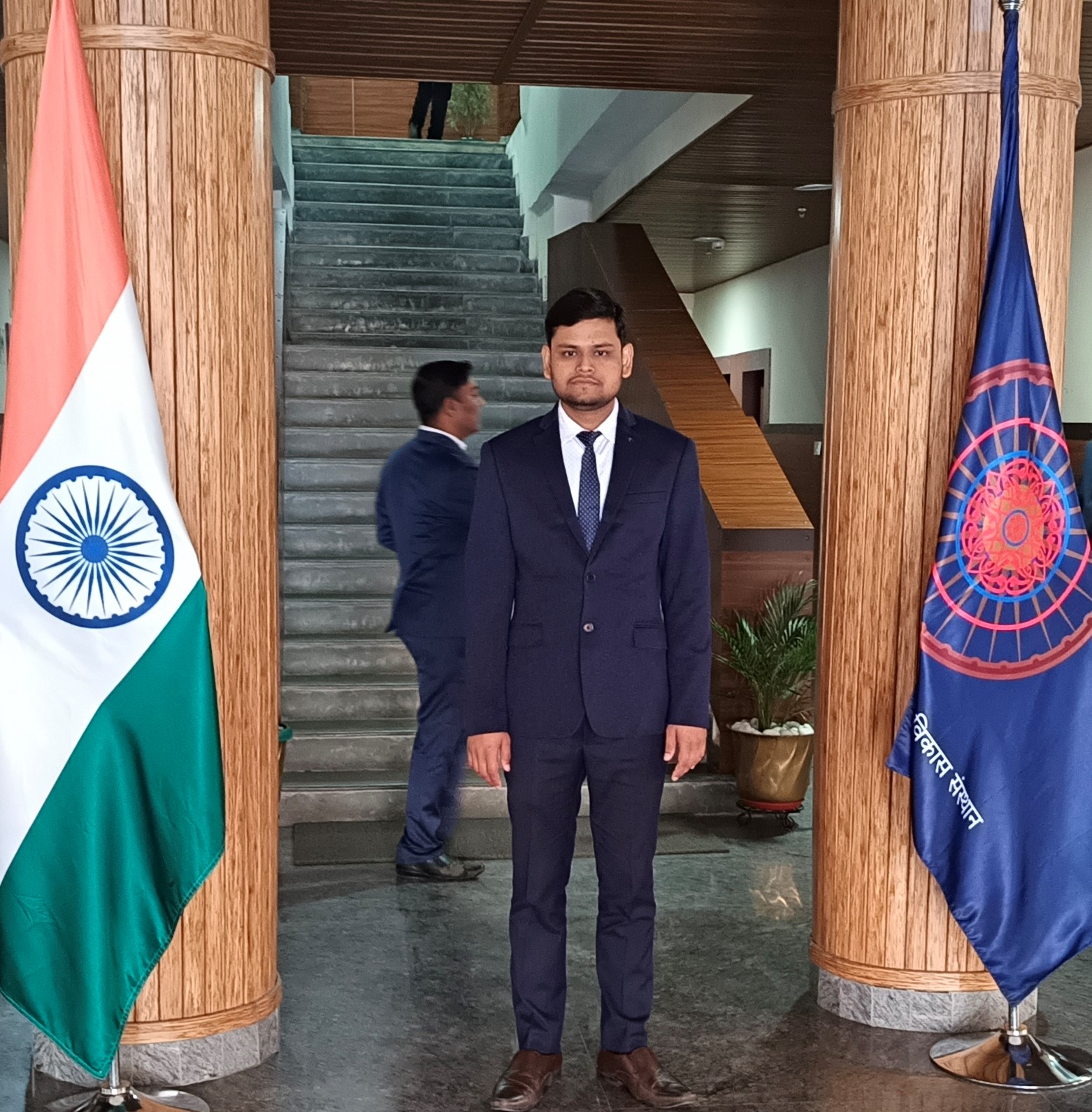 .shri Manish kumar.